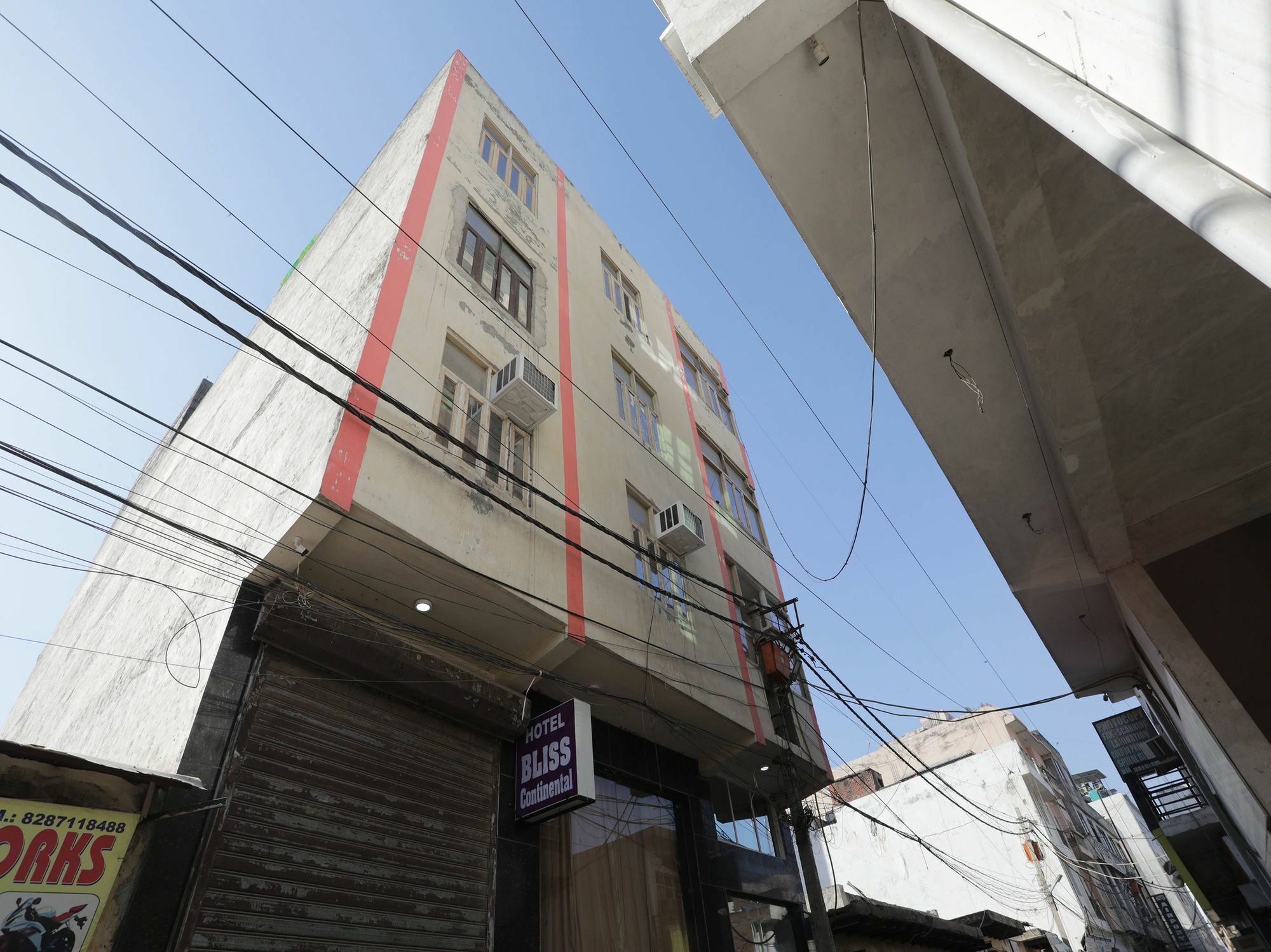 Oyo Hotel Qubic Stay New Delhi Exterior photo